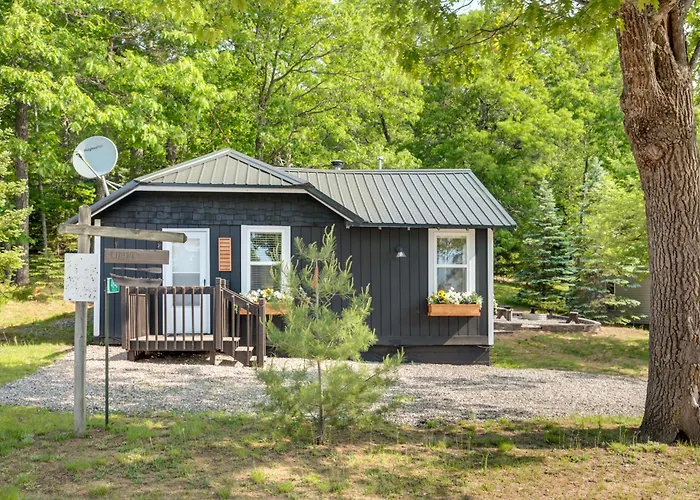 Eagle River Retreat Near Dam Lake W/ Boat Dock!